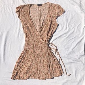 Brandy Melville floral mini dress small